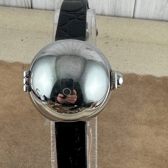 Marc Jacobs Silver Dome Crystal Watch 1 inch in diameter 8.5 inch black strap - Picture 4 of 11